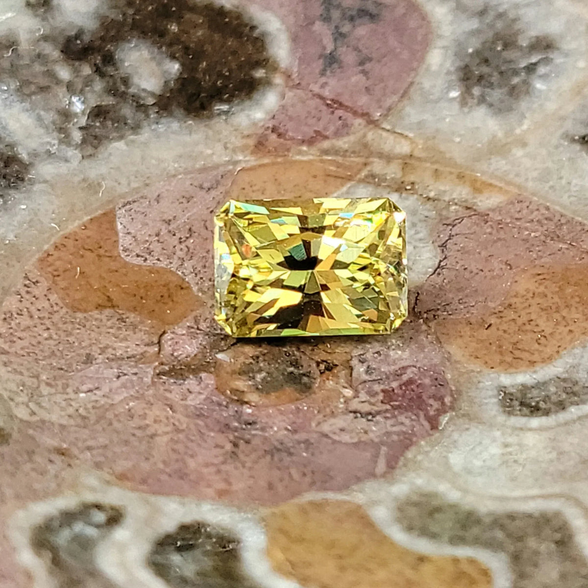 Mali garnet